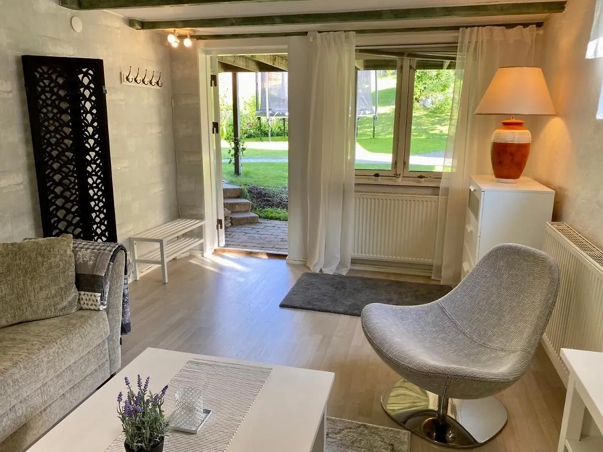 Apartment Lower Floor Of 50 Sqm In Nice Villa With Parking Stockholm Schweden